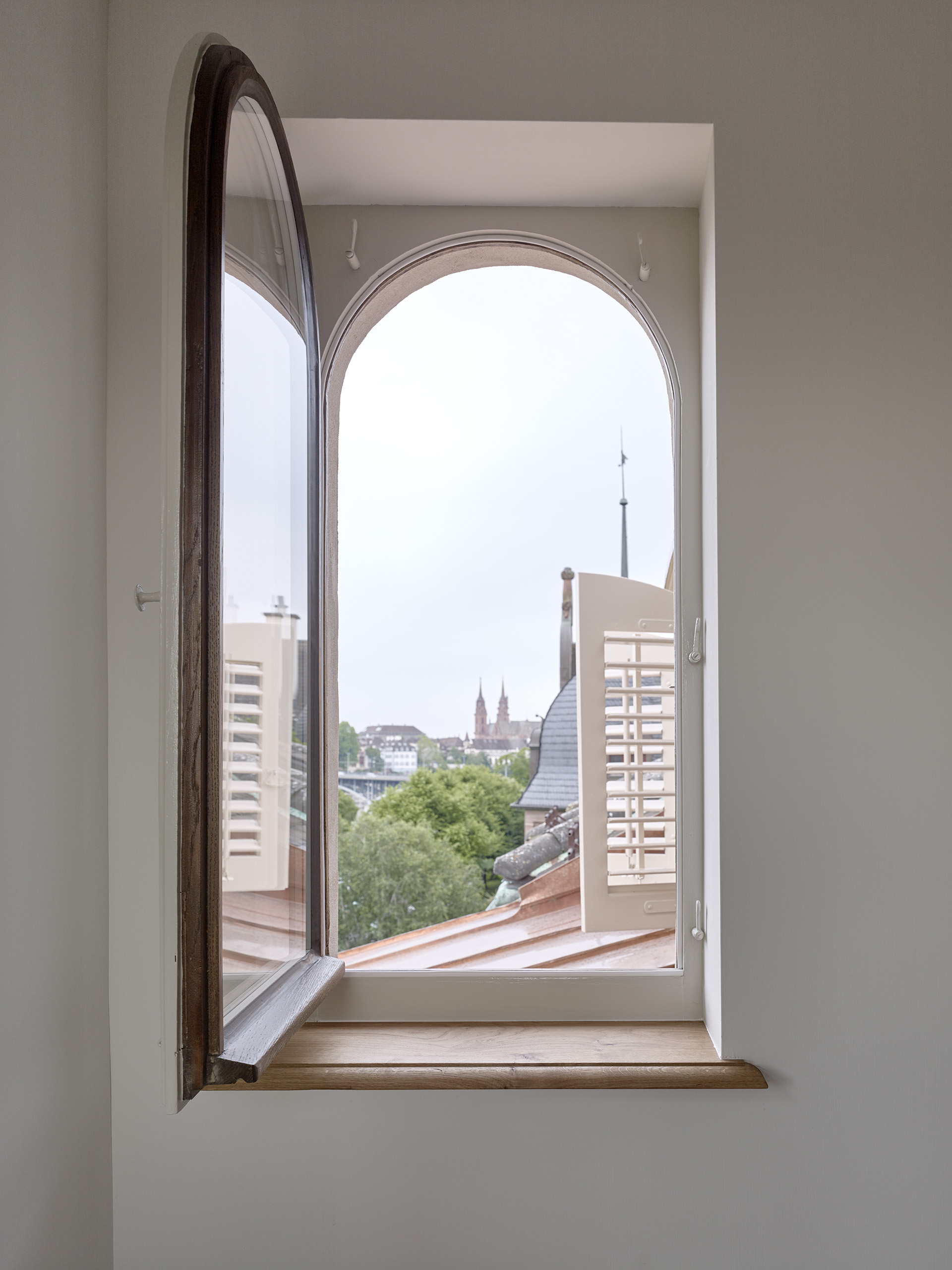 E19707 Alpa 089804 SCREEN